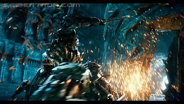 last-knight-international-trailer-170517-0977.jpg