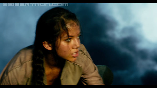 last-knight-international-trailer-170517-0986.jpg