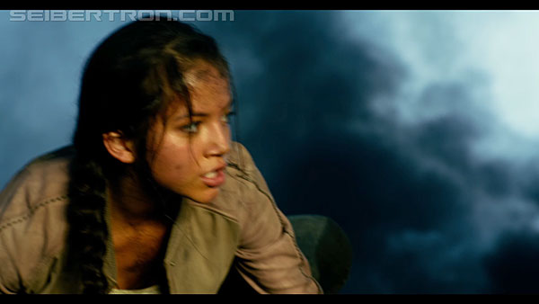 last-knight-international-trailer-170517-0987.jpg