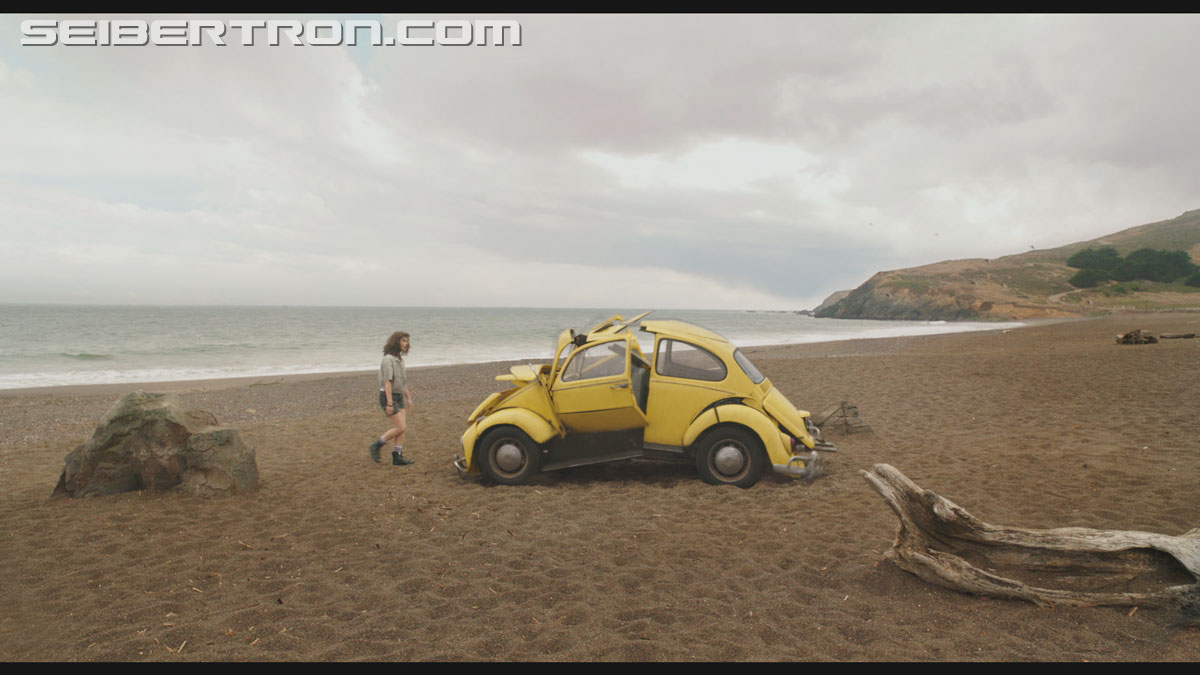 bumblebee-trailer-0362.jpg