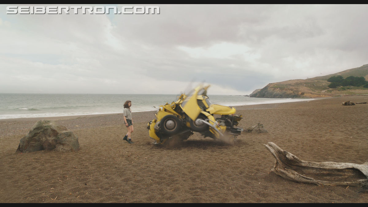 bumblebee-trailer-0367.jpg