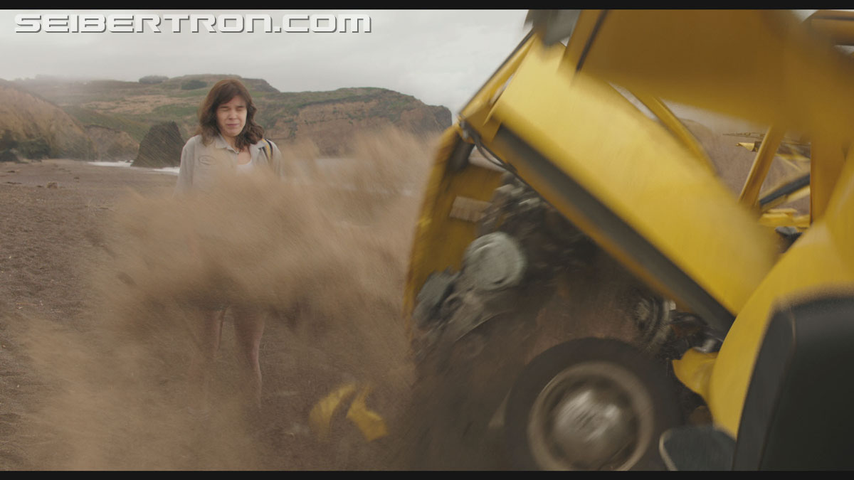 bumblebee-trailer-0370.jpg
