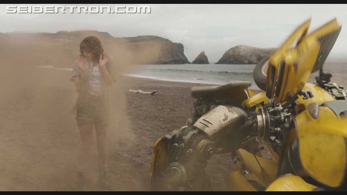 bumblebee-trailer-0374.jpg