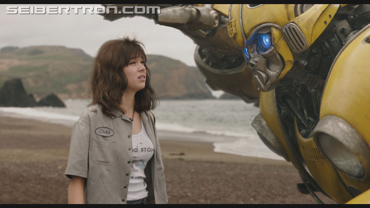 bumblebee-trailer-0381.jpg