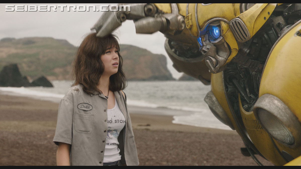 bumblebee-trailer-0383.jpg