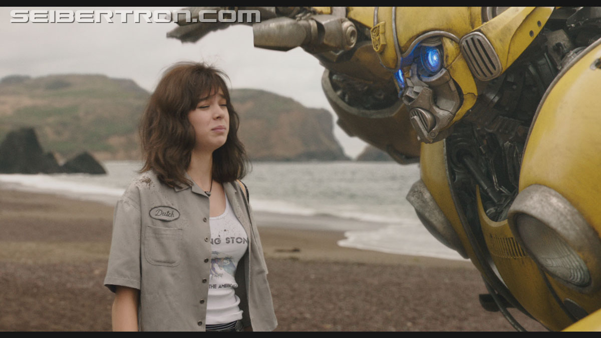 bumblebee-trailer-0385.jpg