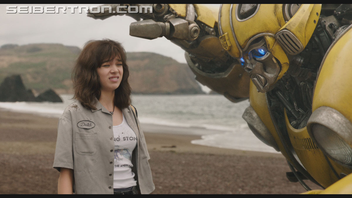 bumblebee-trailer-0393.jpg