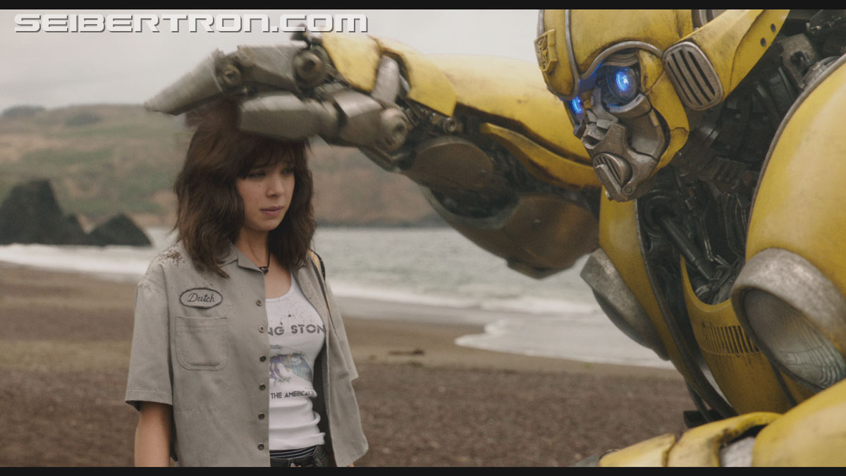 bumblebee-trailer-0402.jpg