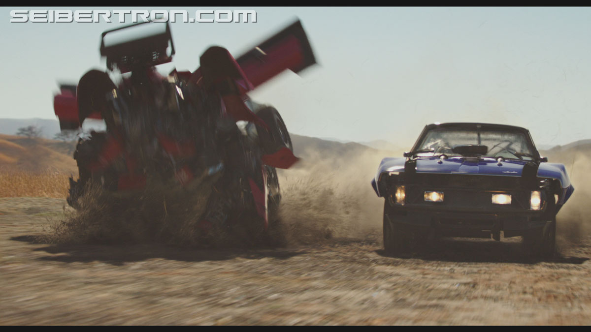 bumblebee-trailer-0441.jpg