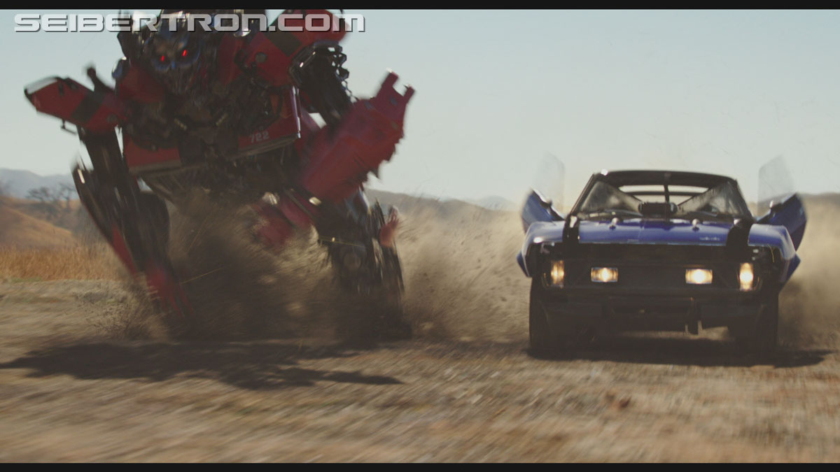 bumblebee-trailer-0443.jpg