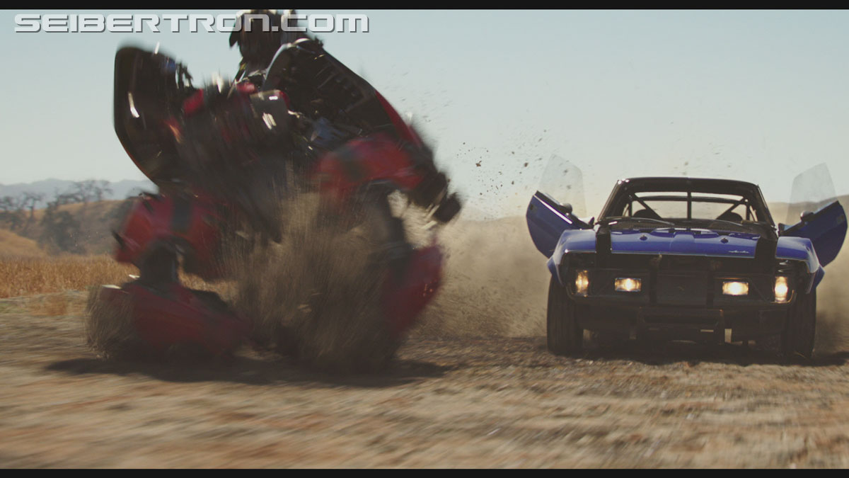 bumblebee-trailer-0446.jpg
