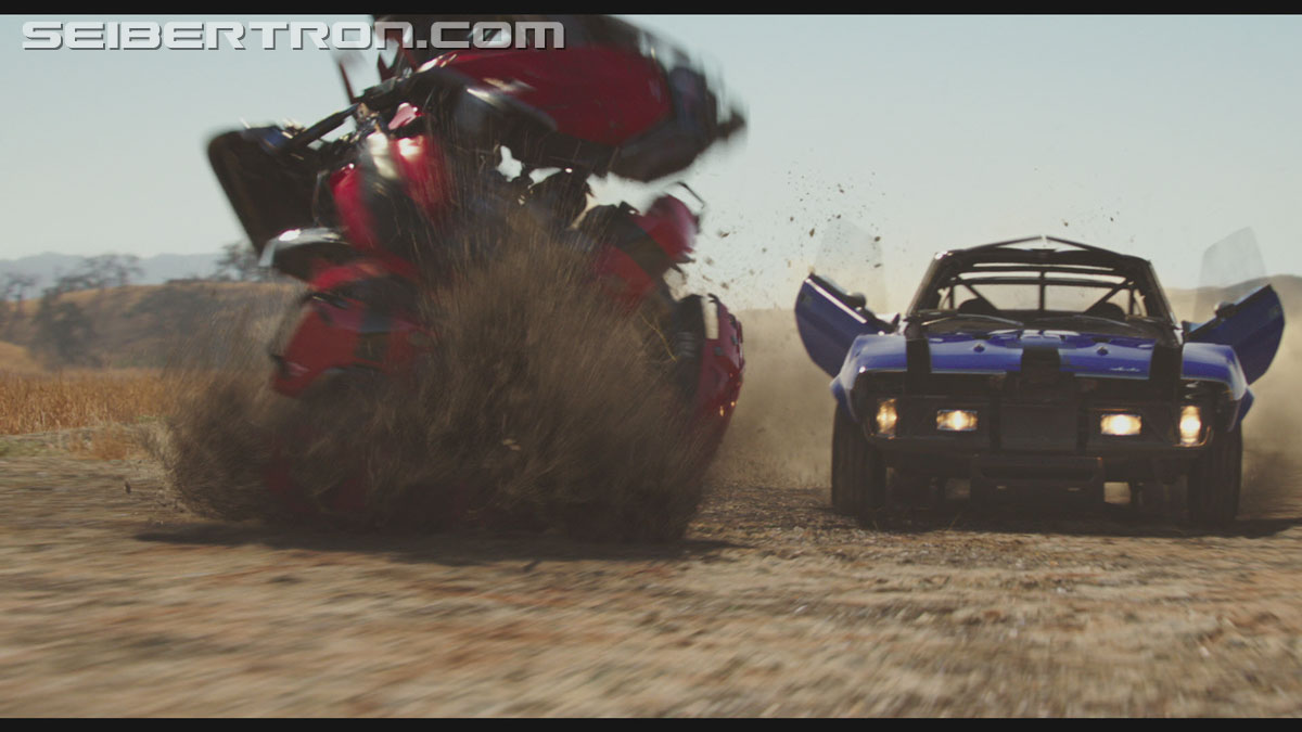 bumblebee-trailer-0447.jpg