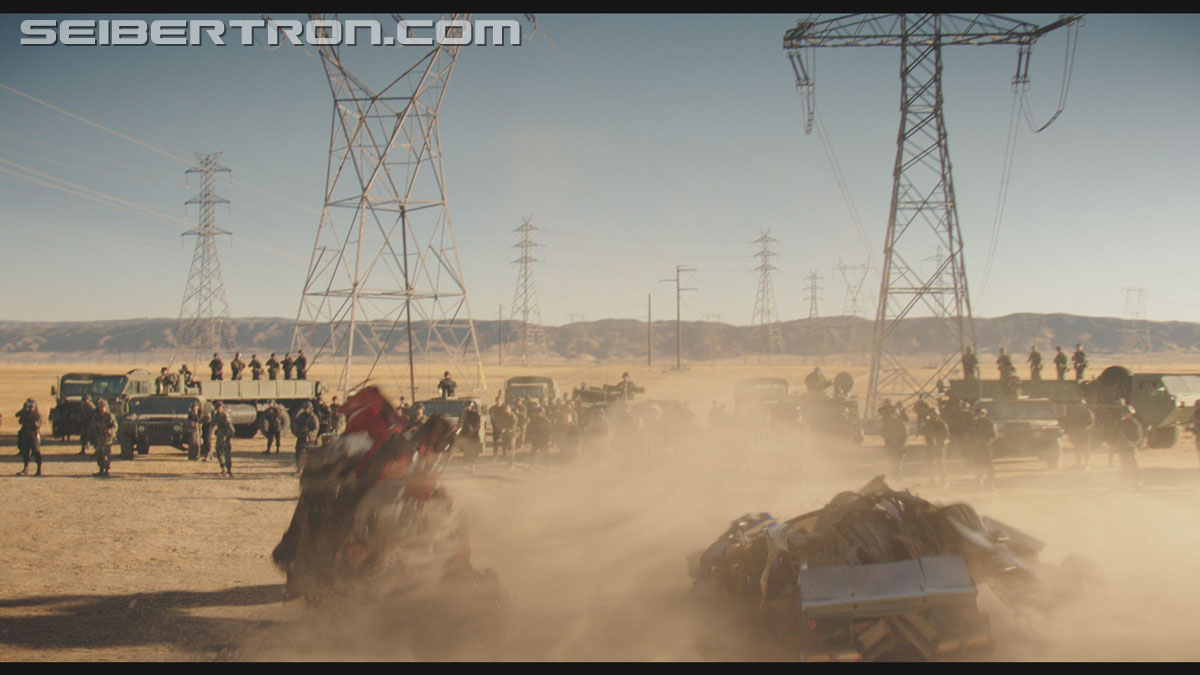 bumblebee-trailer-0451.jpg