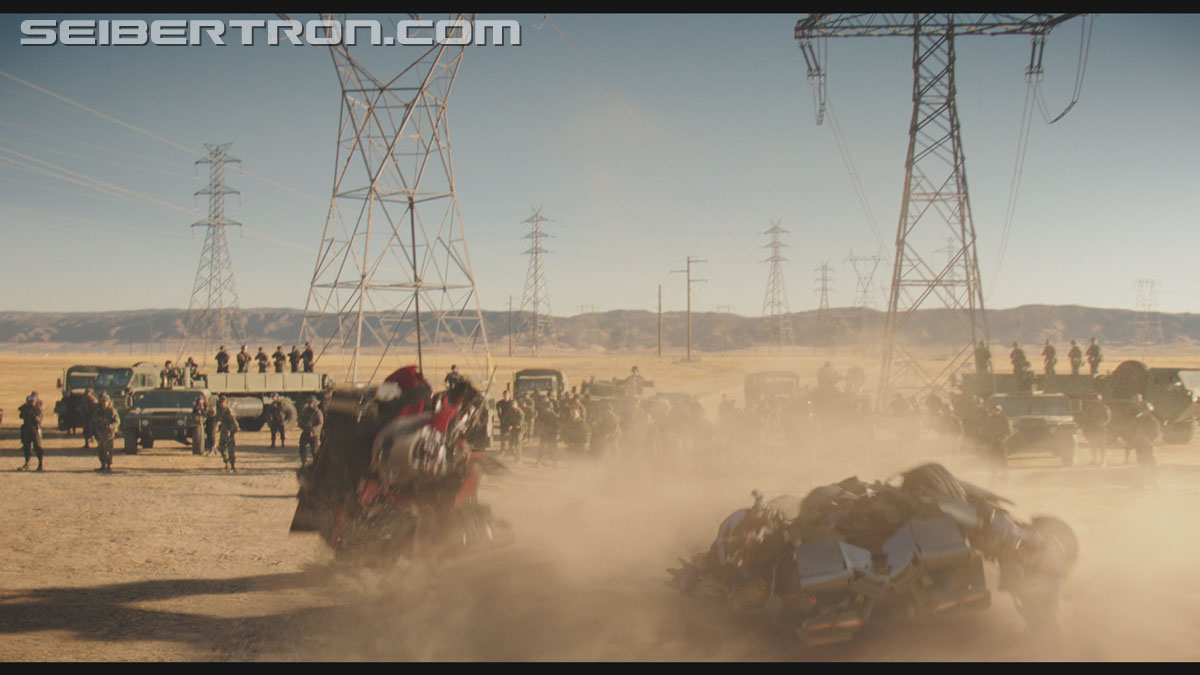 bumblebee-trailer-0452.jpg