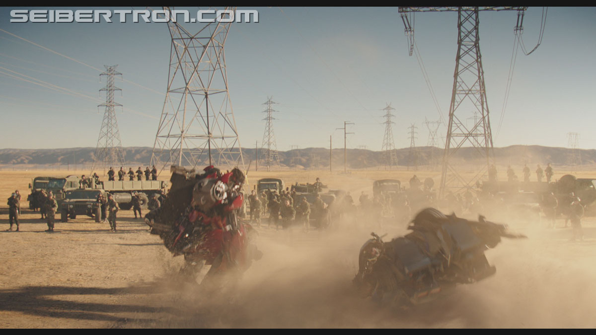 bumblebee-trailer-0453.jpg