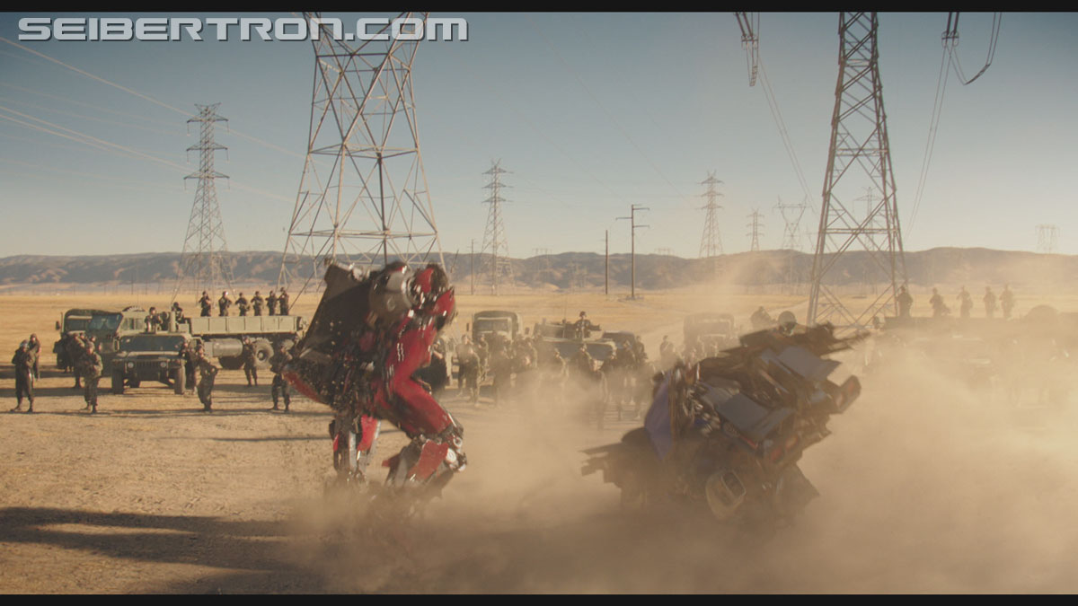 bumblebee-trailer-0455.jpg