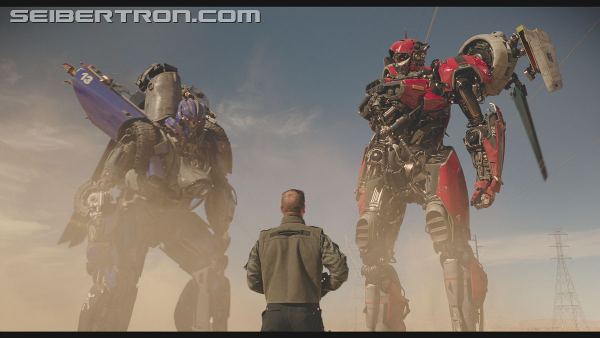 bumblebee-trailer-0456.jpg