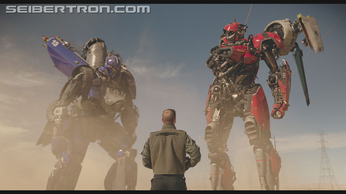 bumblebee-trailer-0457.jpg