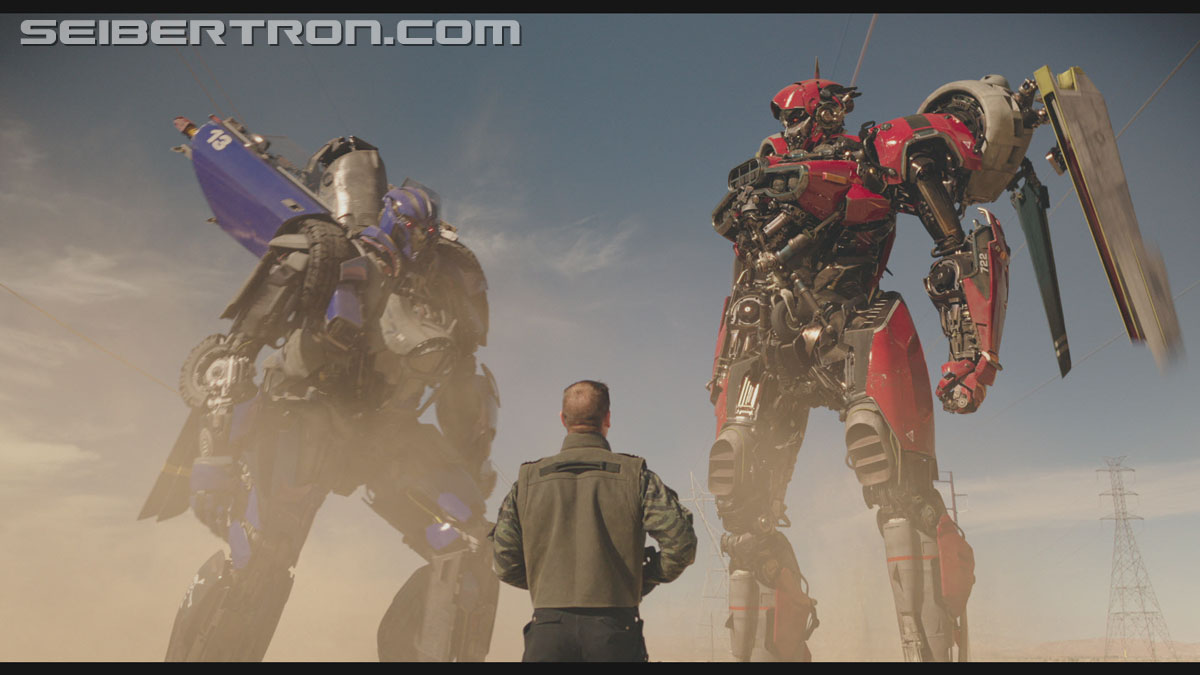 bumblebee-trailer-0458.jpg