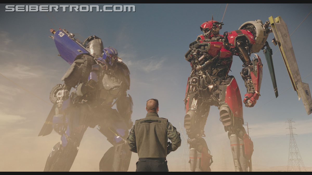 bumblebee-trailer-0459.jpg
