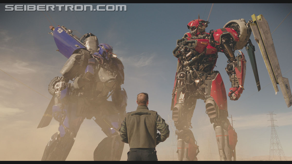 bumblebee-trailer-0460.jpg