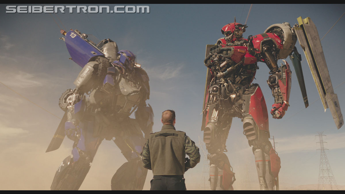 bumblebee-trailer-0461.jpg