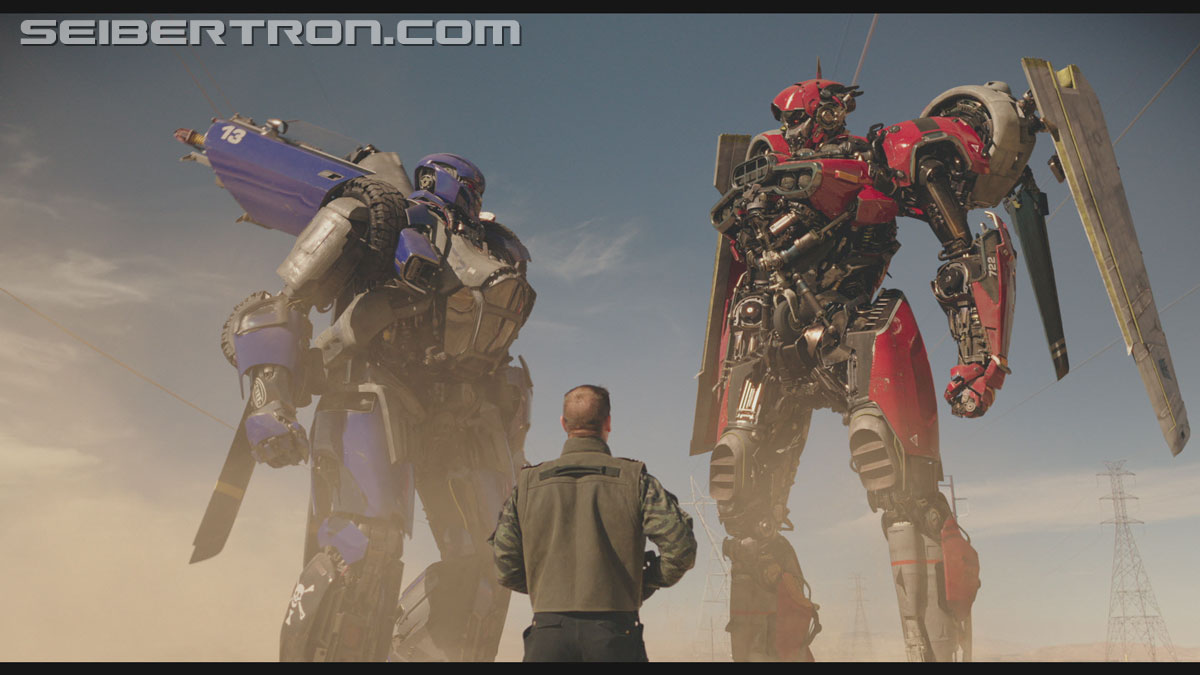 bumblebee-trailer-0465.jpg