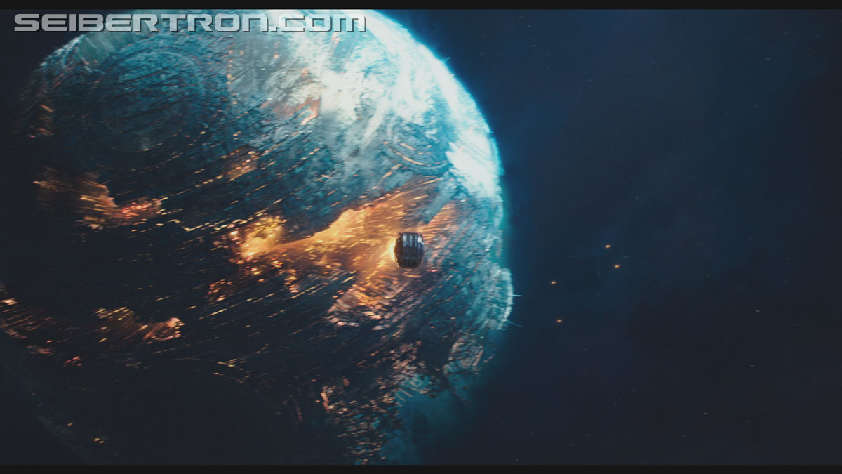 bumblebee-trailer-0493.jpg