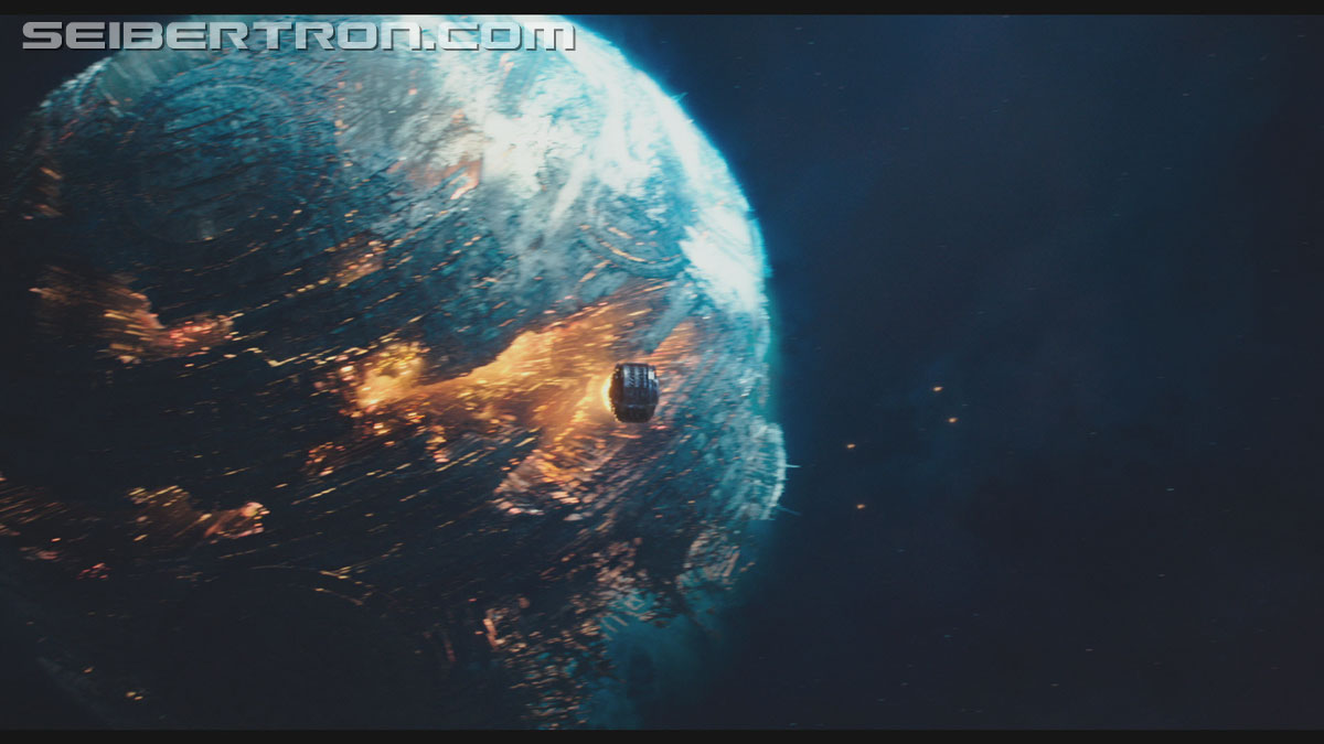 bumblebee-trailer-0494.jpg