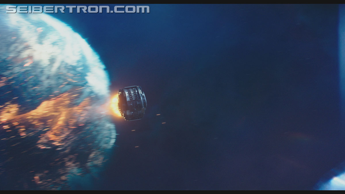 bumblebee-trailer-0501.jpg