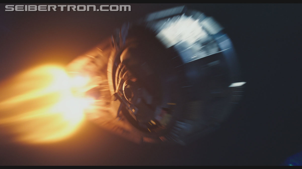 bumblebee-trailer-0505.jpg