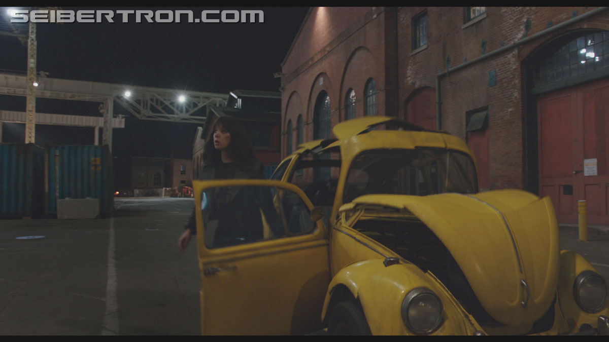 bumblebee-trailer-0533.jpg