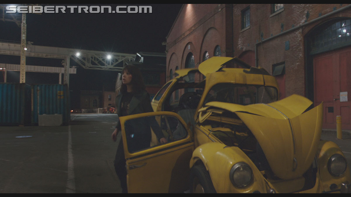 bumblebee-trailer-0534.jpg