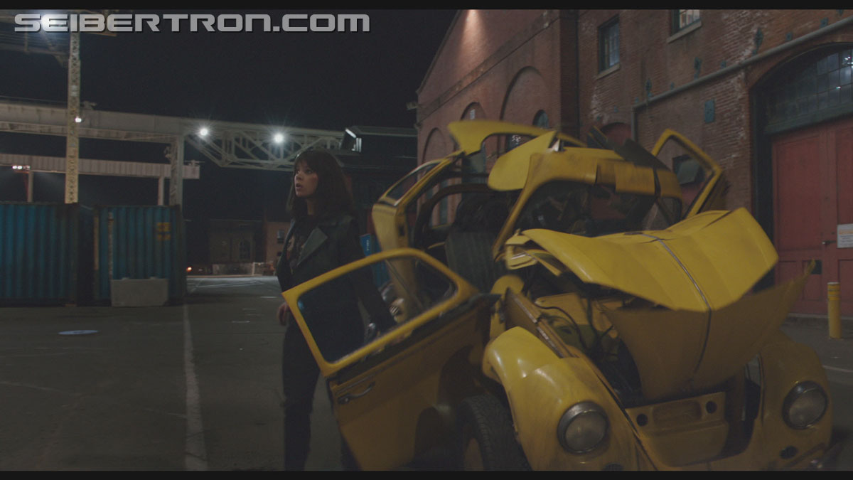 bumblebee-trailer-0535.jpg