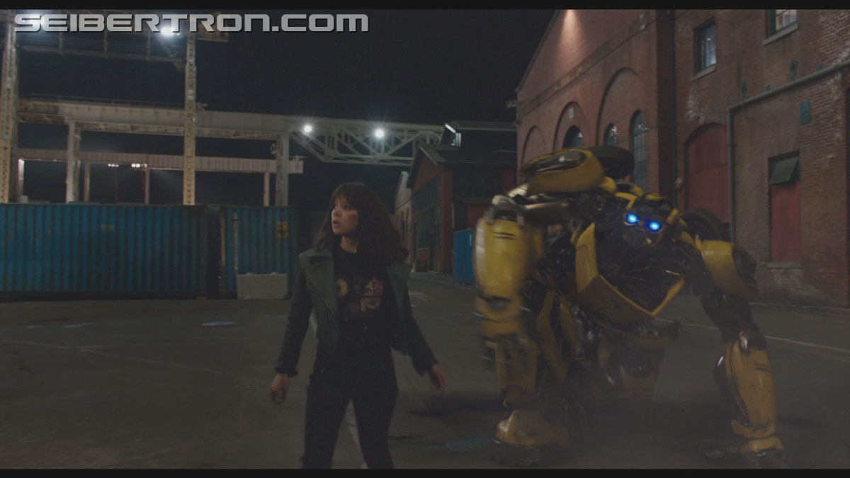 bumblebee-trailer-0542.jpg