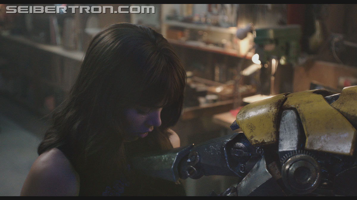 bumblebee-trailer-0550.jpg