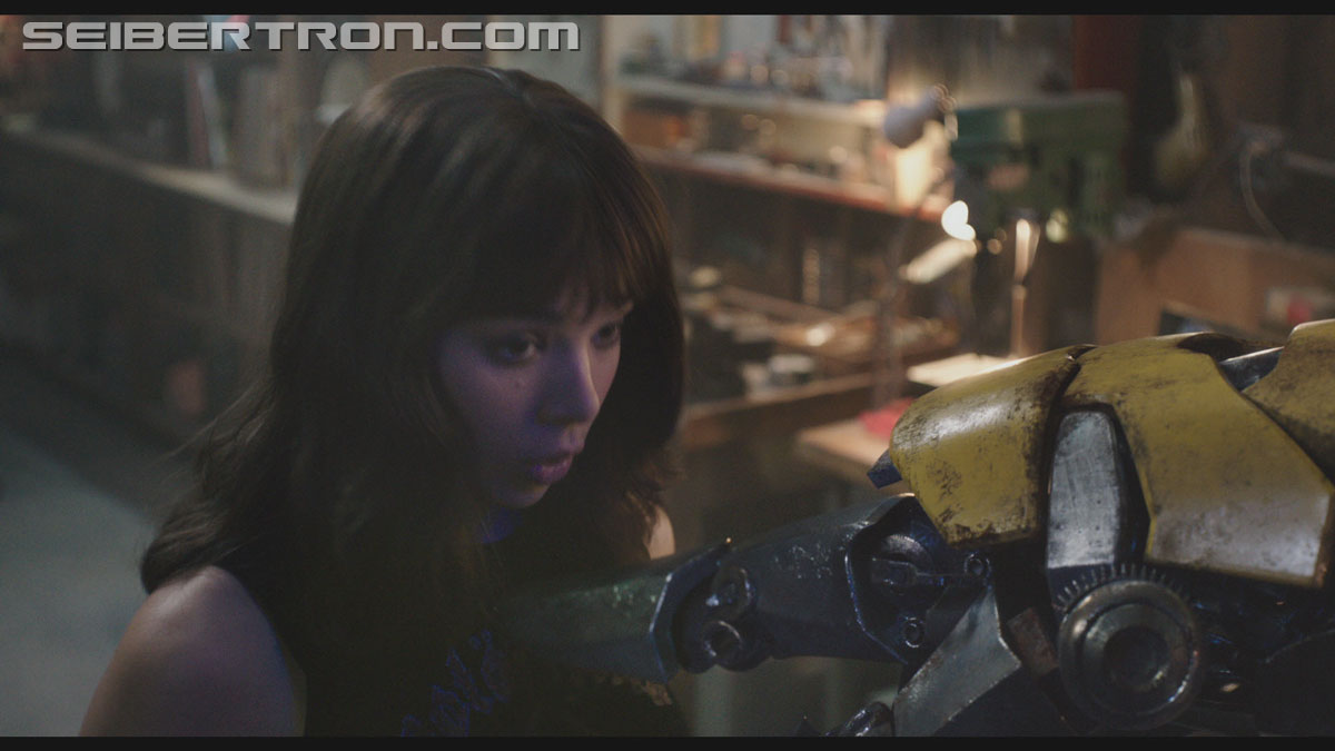 bumblebee-trailer-0552.jpg