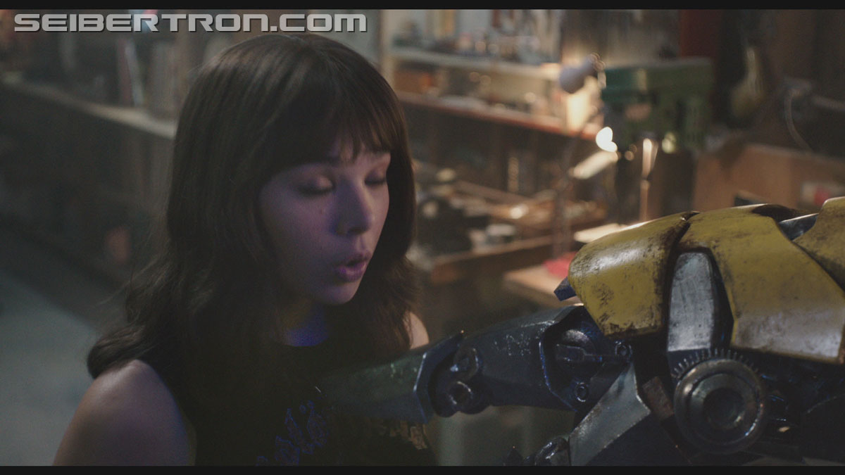 bumblebee-trailer-0553.jpg