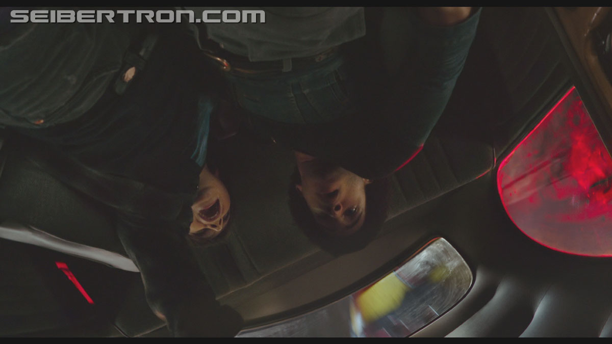 bumblebee-trailer-0578.jpg