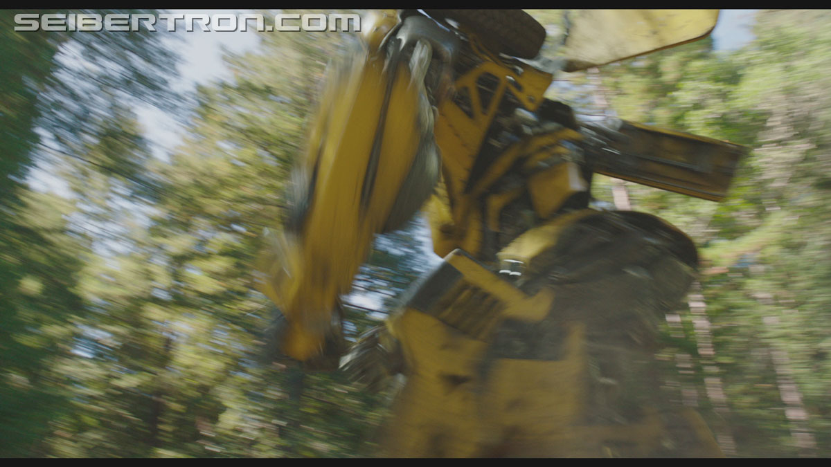 bumblebee-trailer-0596.jpg