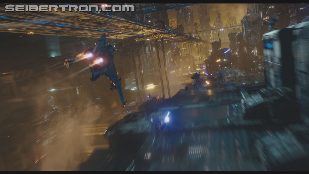 bumblebee-trailer-0638.jpg