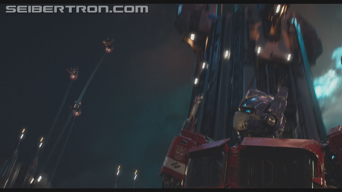 bumblebee-trailer-0703.jpg