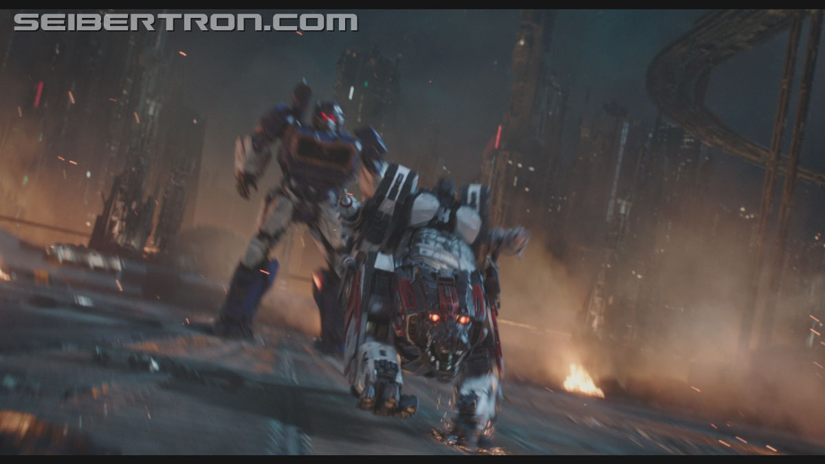 bumblebee-trailer-0737.jpg
