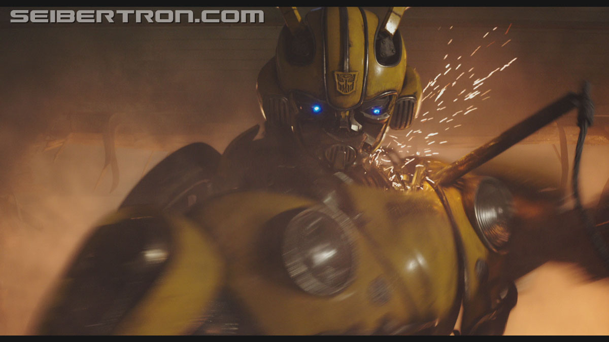 bumblebee-trailer-0781.jpg
