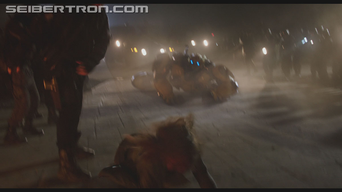bumblebee-trailer-0796.jpg