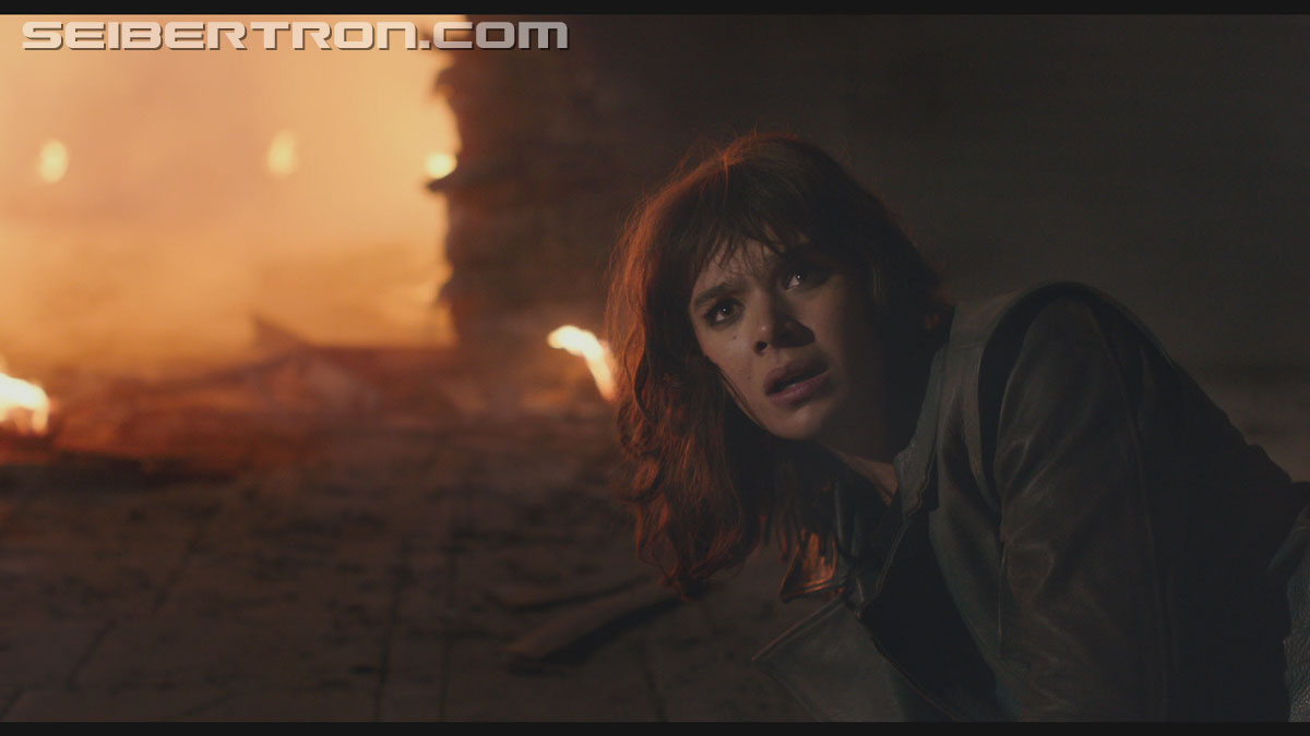 bumblebee-trailer-0834.jpg