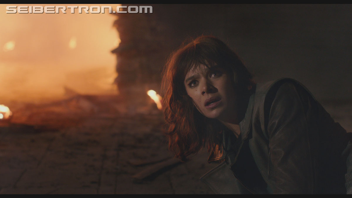 bumblebee-trailer-0835.jpg