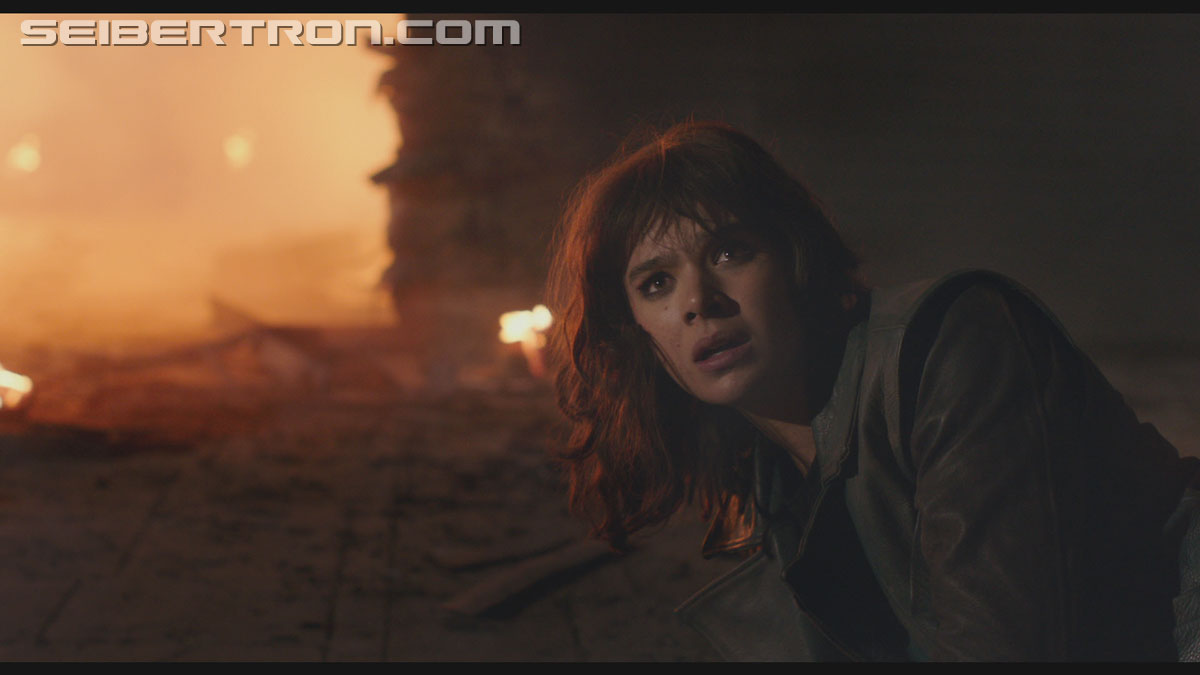 bumblebee-trailer-0836.jpg