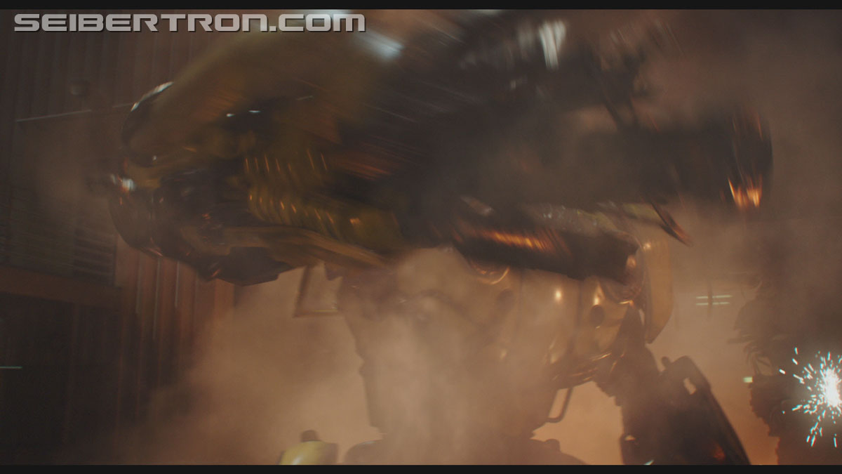 bumblebee-trailer-0843.jpg