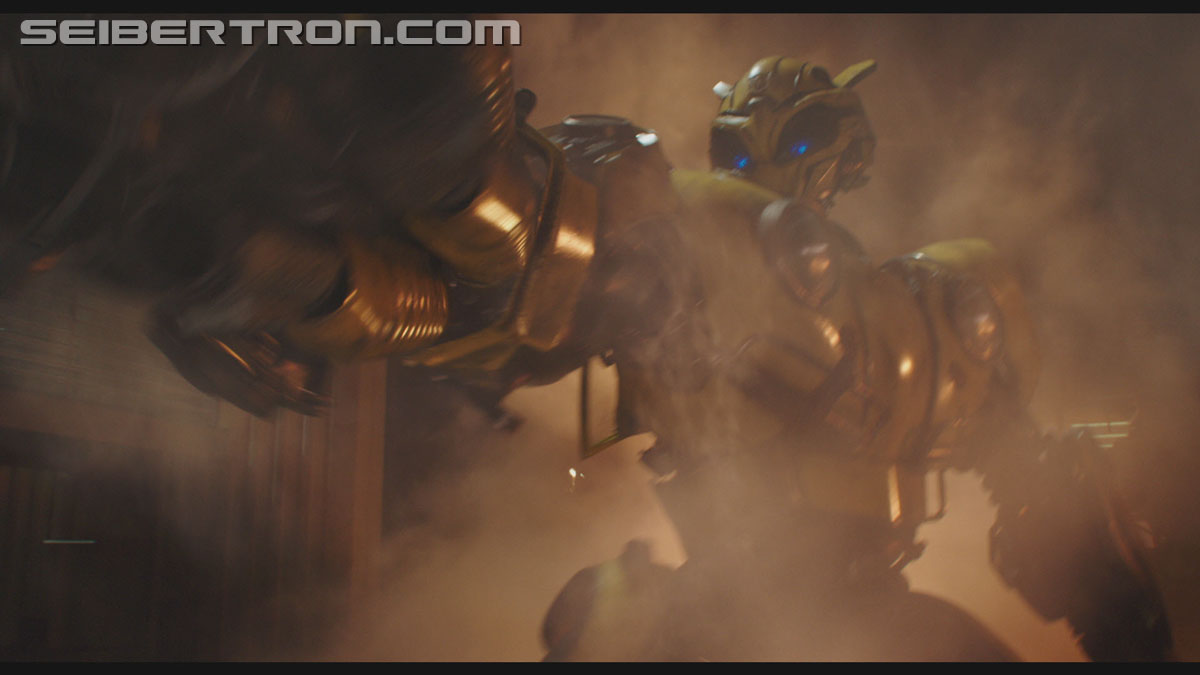 bumblebee-trailer-0846.jpg